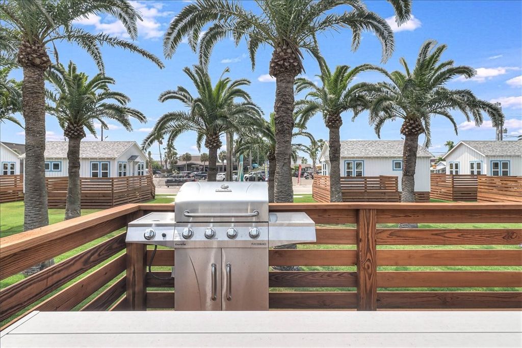 340 N Alister St 9, Port Aransas, TX 78373 — photo 5