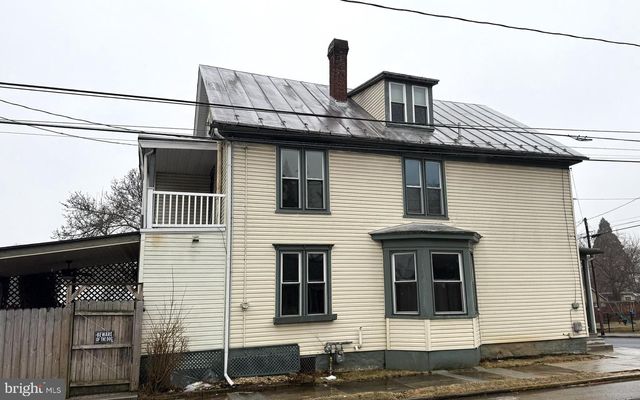 937 FACTORY STREET, Carlisle, PA 17015