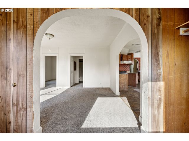 2669 EDISON St, Eugene, OR 97402