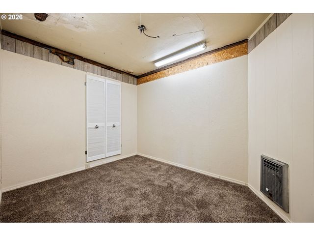 2669 EDISON St, Eugene, OR 97402