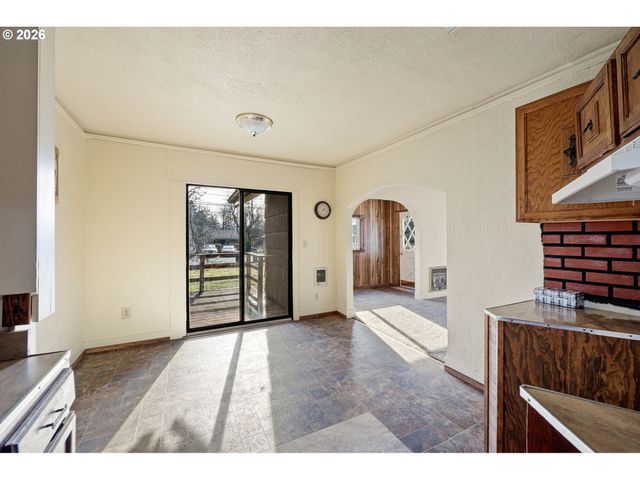 2669 EDISON St, Eugene, OR 97402