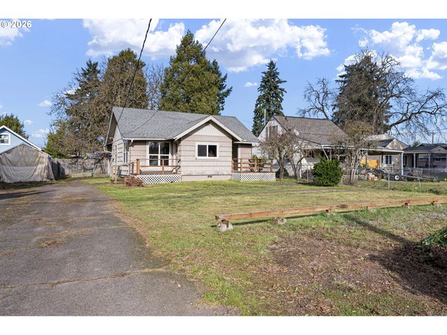 2669 EDISON St, Eugene, OR 97402