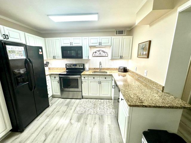 5905 S Kings Highway 446 A, Myrtle Beach, SC 29575