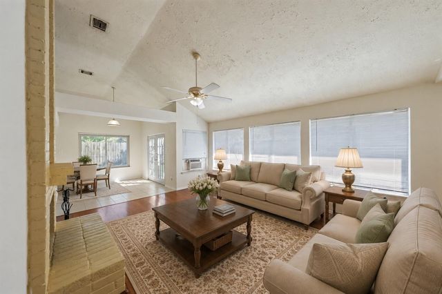 11918 Westwold Drive, Tomball, TX 77377