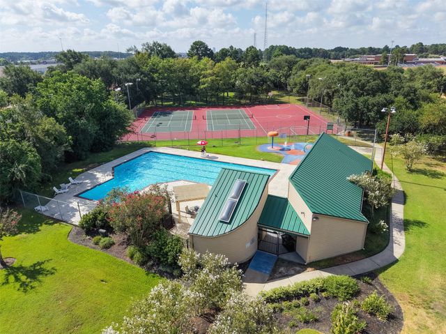 11918 Westwold Drive, Tomball, TX 77377