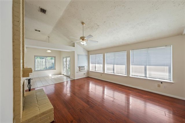 11918 Westwold Drive, Tomball, TX 77377