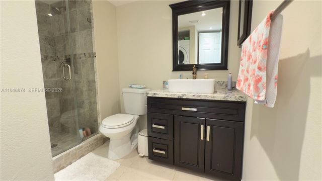 410 Lakeview Dr 103, Weston, FL 33326