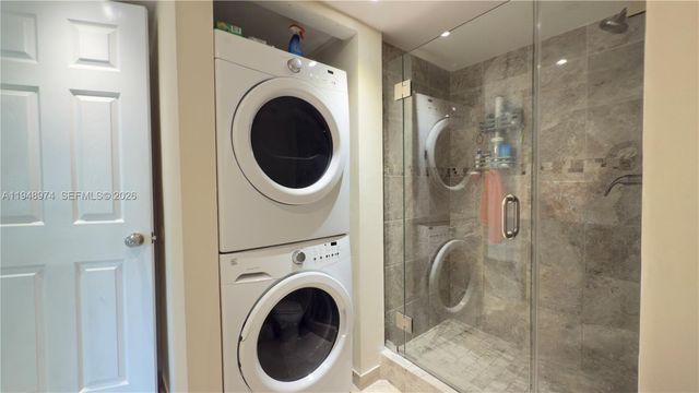 410 Lakeview Dr 103, Weston, FL 33326