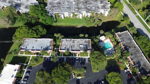 410 Lakeview Dr 103, Weston, FL 33326