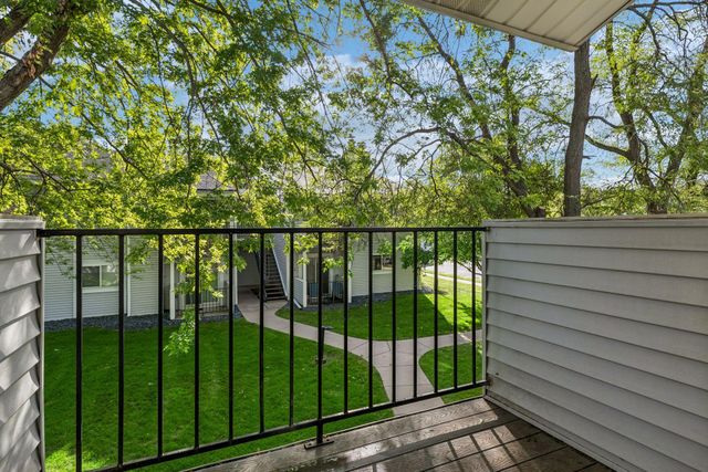 1728 Pleasant Street E, Lauderdale, MN 55113