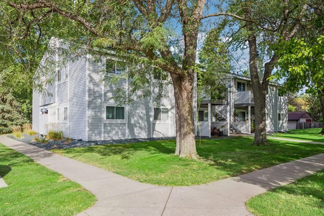 1728 Pleasant Street E, Lauderdale, MN 55113