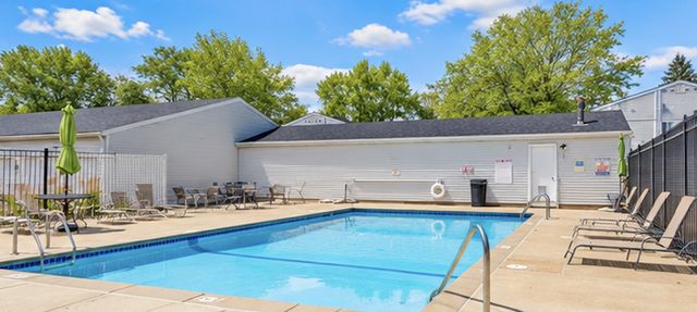 1728 Pleasant Street E, Lauderdale, MN 55113