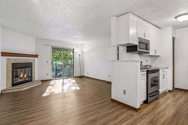 1728 Pleasant Street E, Lauderdale, MN 55113