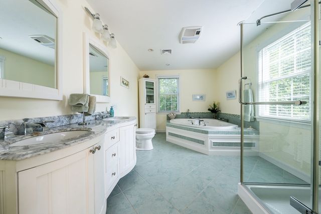 135 Baxter Ave, Yarmouth, MA 02673