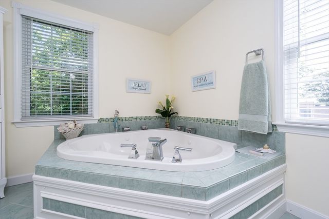 135 Baxter Ave, Yarmouth, MA 02673