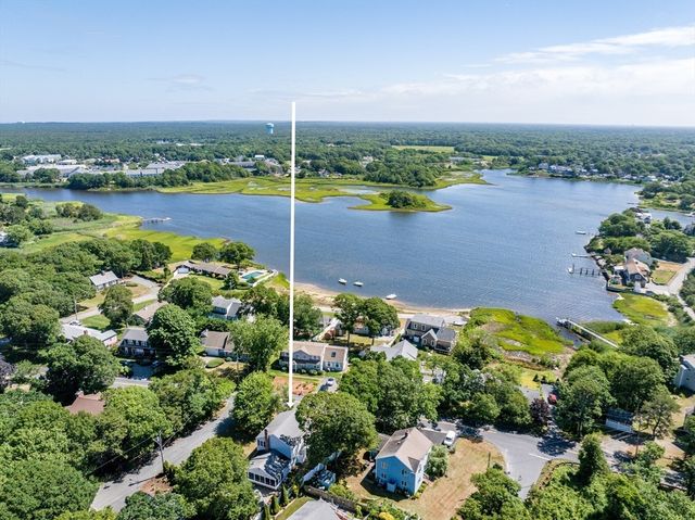 135 Baxter Ave, Yarmouth, MA 02673