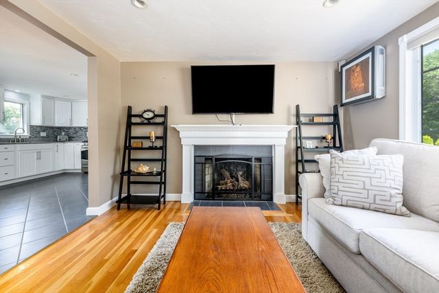 135 Baxter Ave, Yarmouth, MA 02673