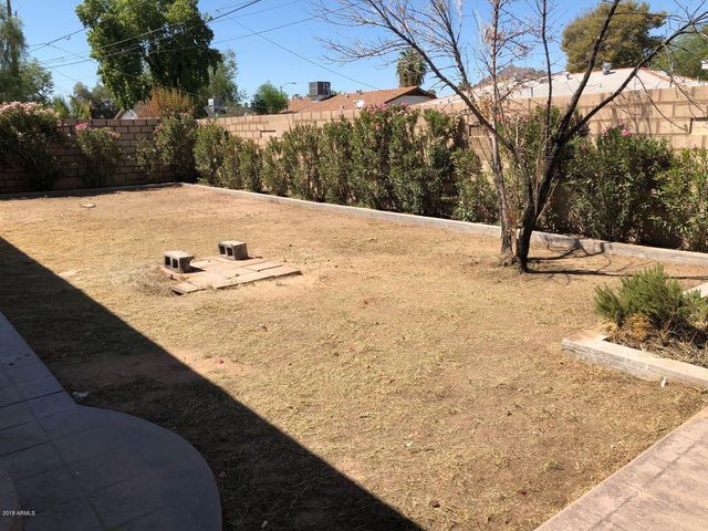 6836 E PINCHOT Avenue, Scottsdale, AZ 85251