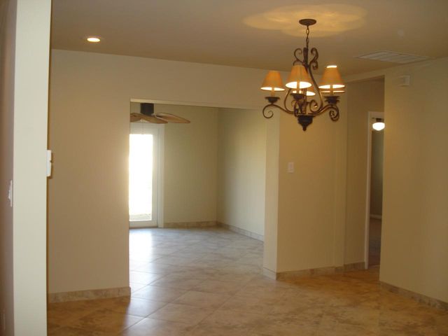 6836 E PINCHOT Avenue, Scottsdale, AZ 85251