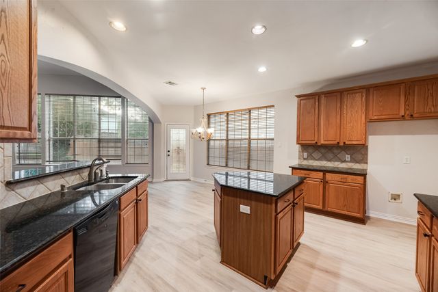 2712 white wing Lane, Mckinney, TX 75070