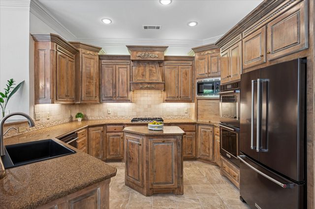 2008 Sleepy Hollow Lane, Heath, TX 75032