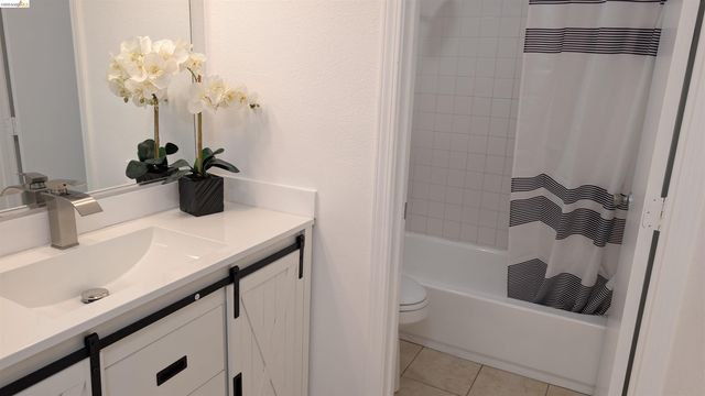 1387 Del Rio Cir B, Concord, CA 94518