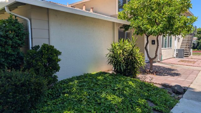 1387 Del Rio Cir B, Concord, CA 94518