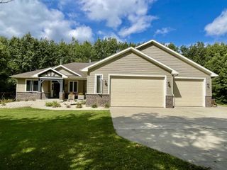 9426 N Raven Court, Milton, WI 53563