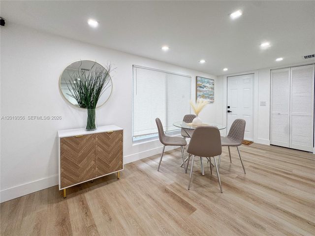 60 NW 47th Ct, Oakland Park, FL 33309