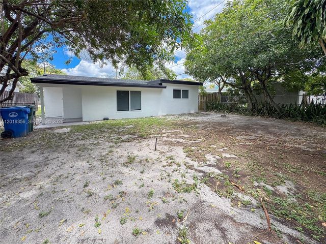 60 NW 47th Ct, Oakland Park, FL 33309