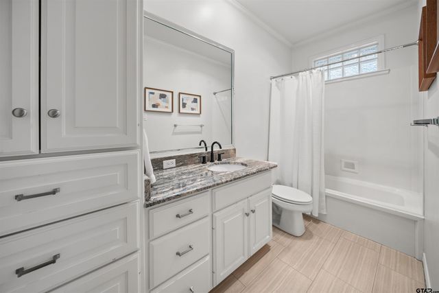 1701 Royal Oak Dr., Tyler, TX 75703