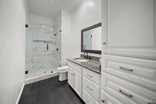 1701 Royal Oak Dr., Tyler, TX 75703