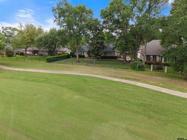 1701 Royal Oak Dr., Tyler, TX 75703