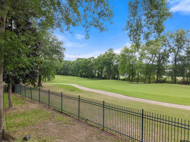1701 Royal Oak Dr., Tyler, TX 75703