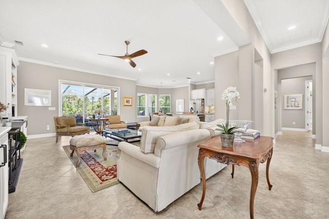 63 Derecho Ln, St Augustine, FL 32095
