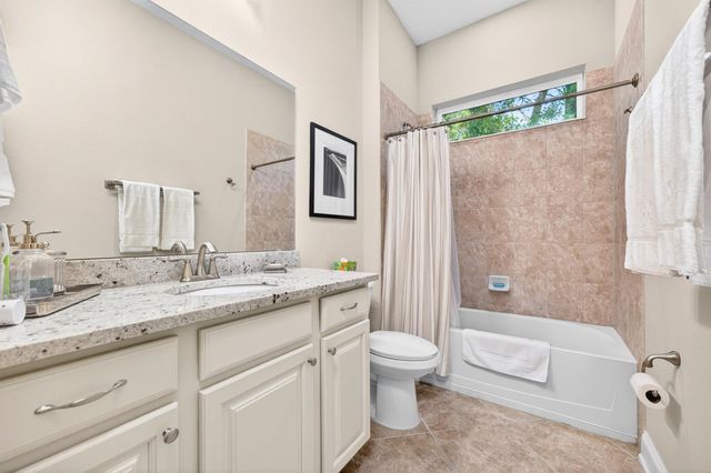 63 Derecho Ln, St Augustine, FL 32095