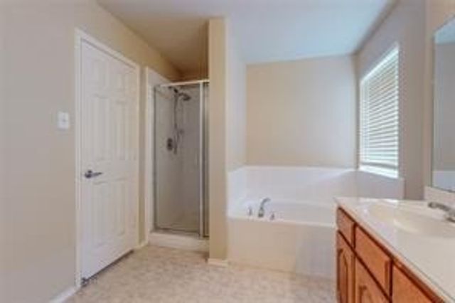 2030 New Holland Drive, Rockwall, TX 75032