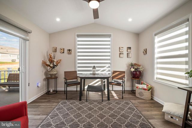 121 GRASMERE ST, Stephens City, VA 22655