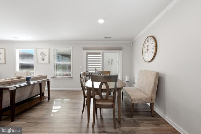 121 GRASMERE ST, Stephens City, VA 22655