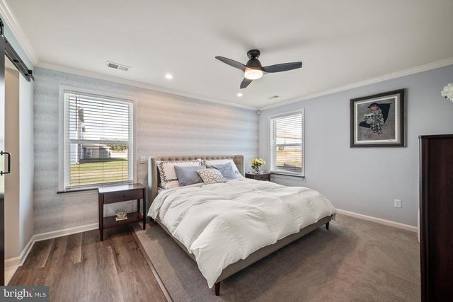 121 GRASMERE ST, Stephens City, VA 22655