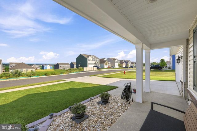 121 GRASMERE ST, Stephens City, VA 22655