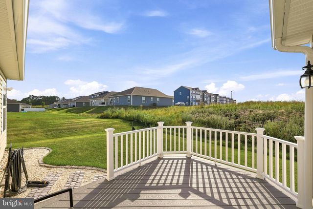121 GRASMERE ST, Stephens City, VA 22655