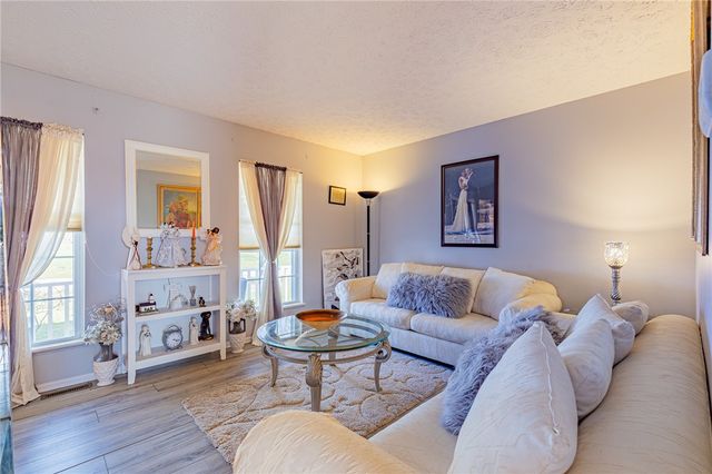 42 Cassandra Circle, Chili, NY 14428