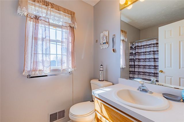 42 Cassandra Circle, Chili, NY 14428