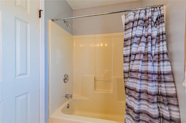 42 Cassandra Circle, Chili, NY 14428