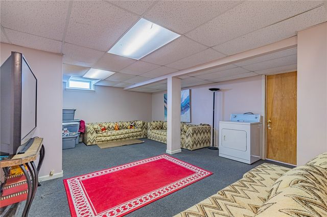 42 Cassandra Circle, Chili, NY 14428