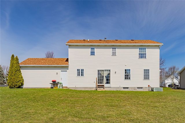 42 Cassandra Circle, Chili, NY 14428