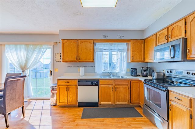42 Cassandra Circle, Chili, NY 14428