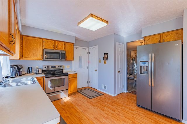 42 Cassandra Circle, Chili, NY 14428
