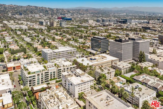 121 S Palm Drive 403, Beverly Hills, CA 90212